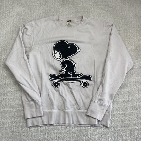 Uniqlo x KAWS X Peanuts Snoopy Skateboard Sweatshirt White Adult Size M **READ** - Picture 1 of 16